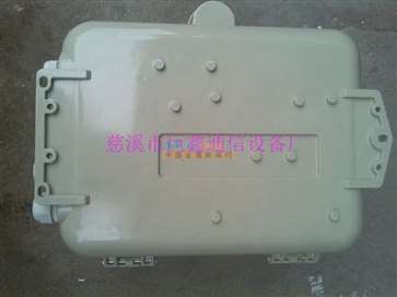 慈溪市巨鑫通信設(shè)備廠營業(yè)部 專業(yè)供應(yīng)大量批發(fā)1分8光分路器箱